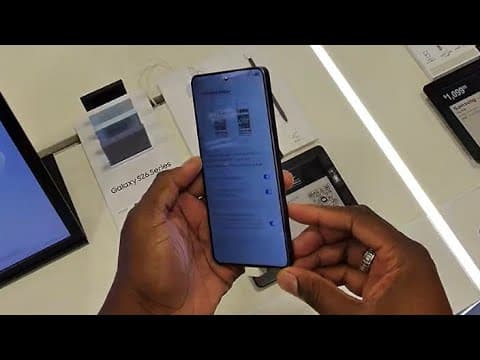 Samsung Galaxy S26 Ultra Privacy Screen demonstration (at Best Buy)